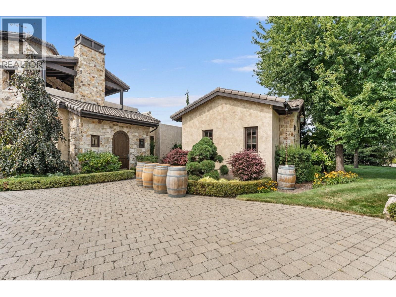 4303 Takla Road, Kelowna