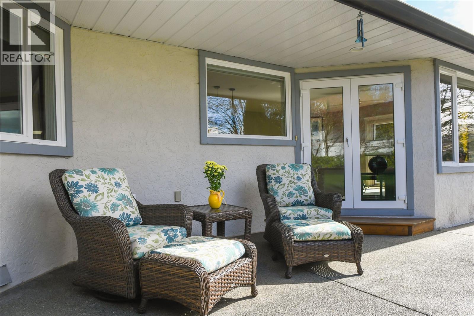 1513 JUNIPER PL - 44