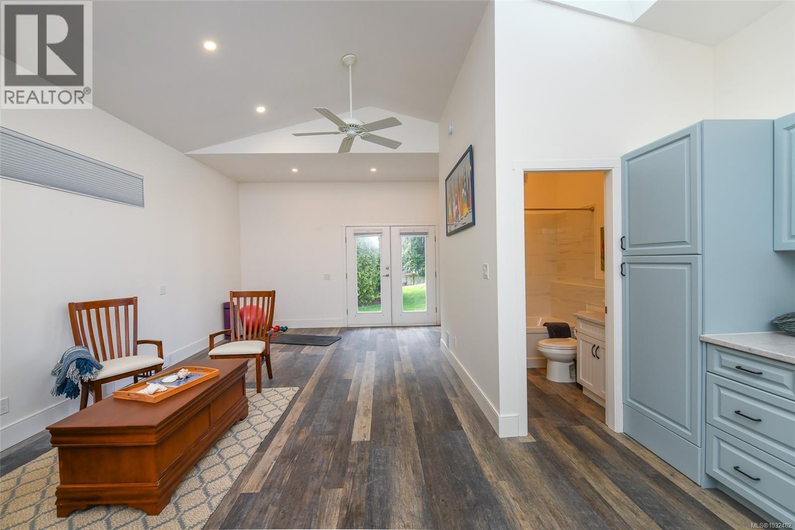 1513 JUNIPER PL - 63