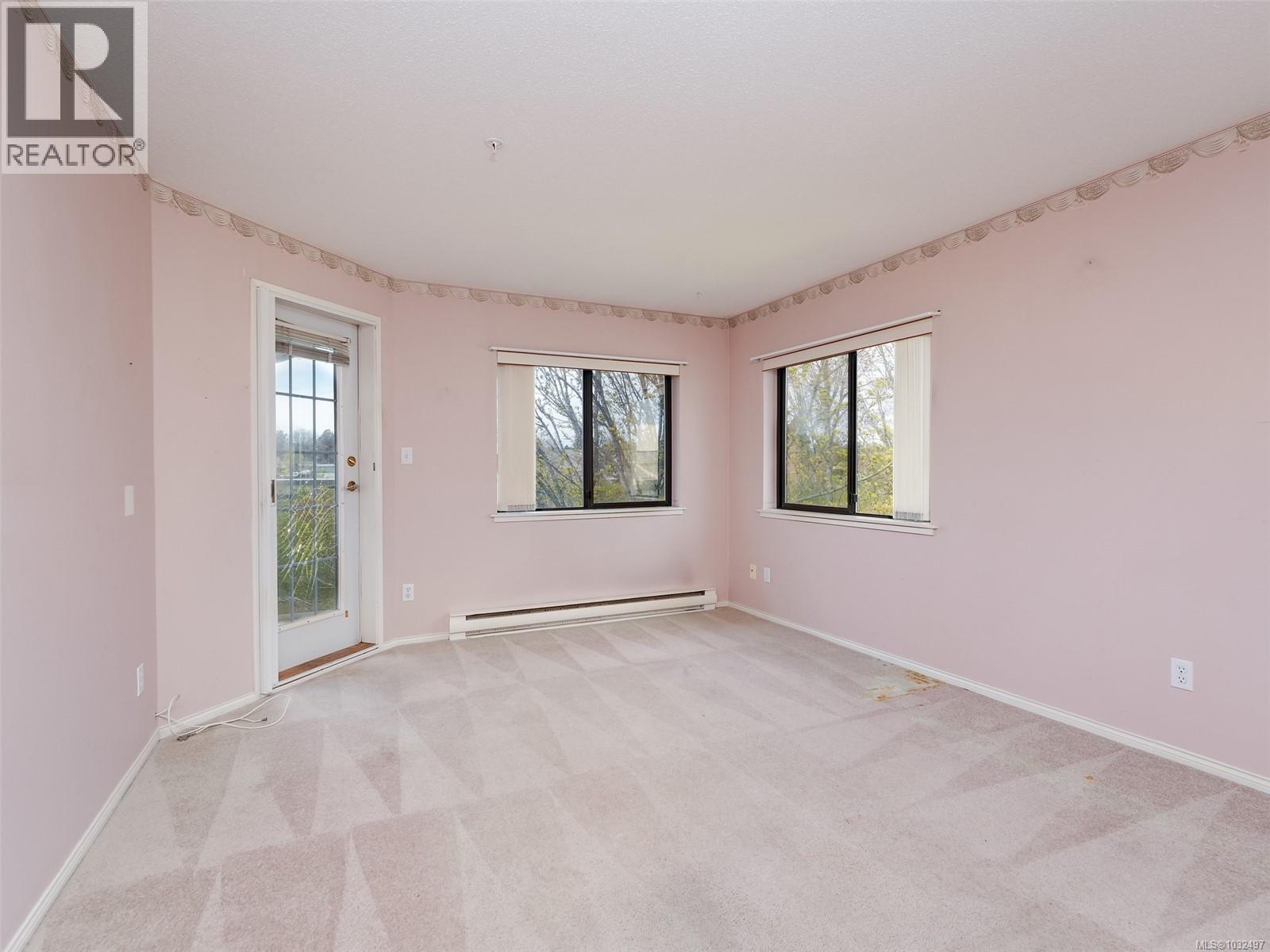 208 651 Jolly Place, Saanich