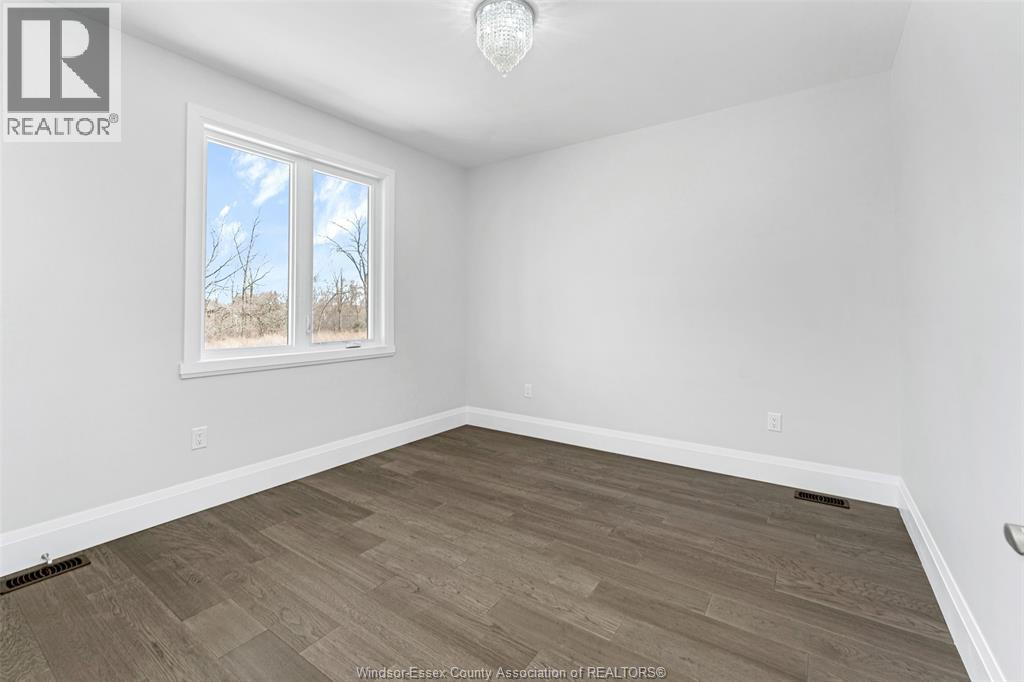 322 BENSON - 24