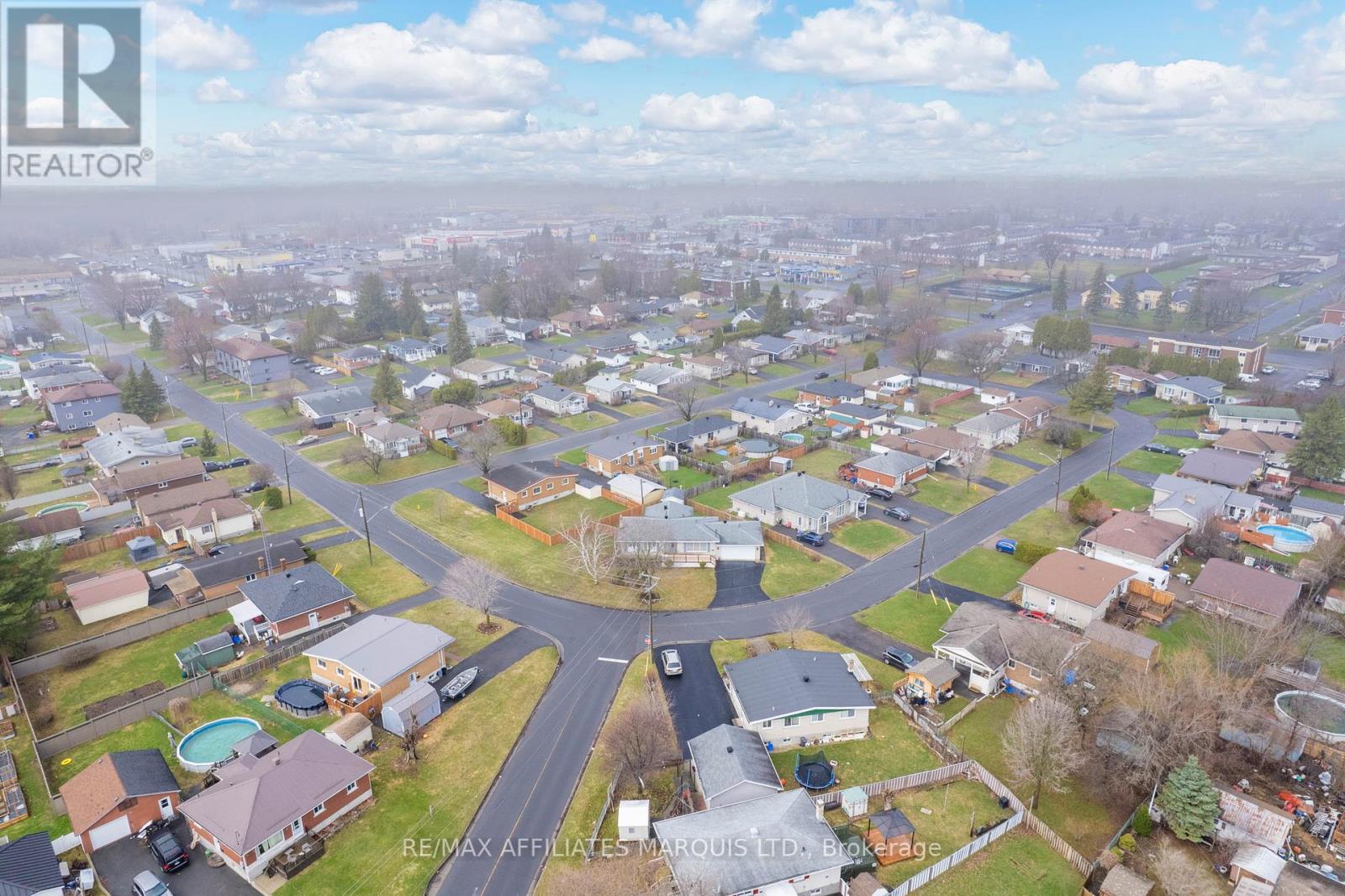 1212 BRODEUR STREET — photo 37