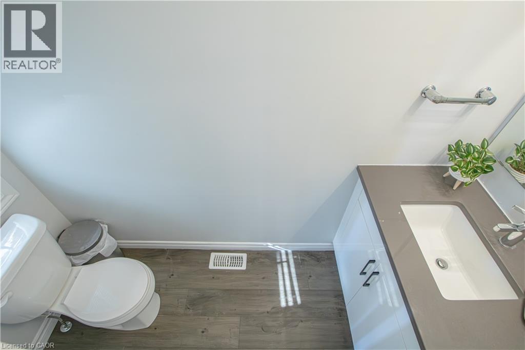 274 MIDDLETOWN Avenue, London, Ontario, N6L0E9 — Photo 9