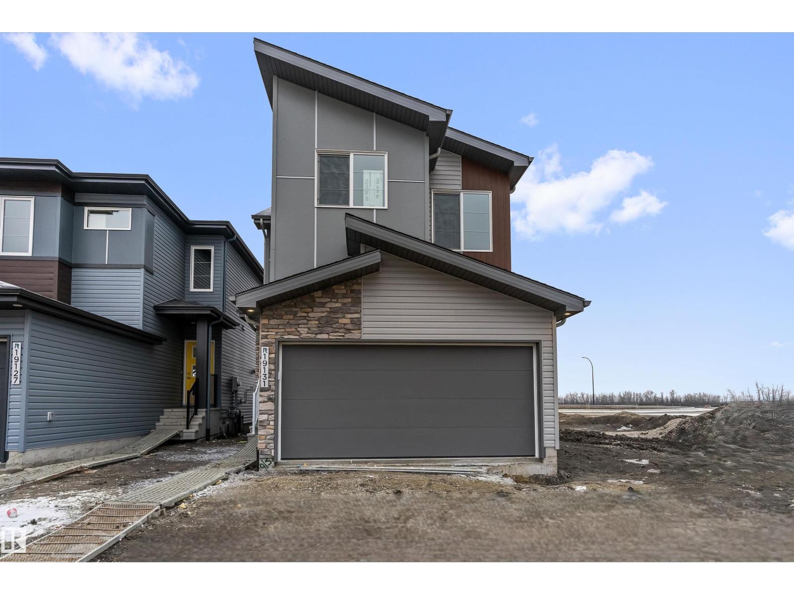 19131 20 AV NW - 1