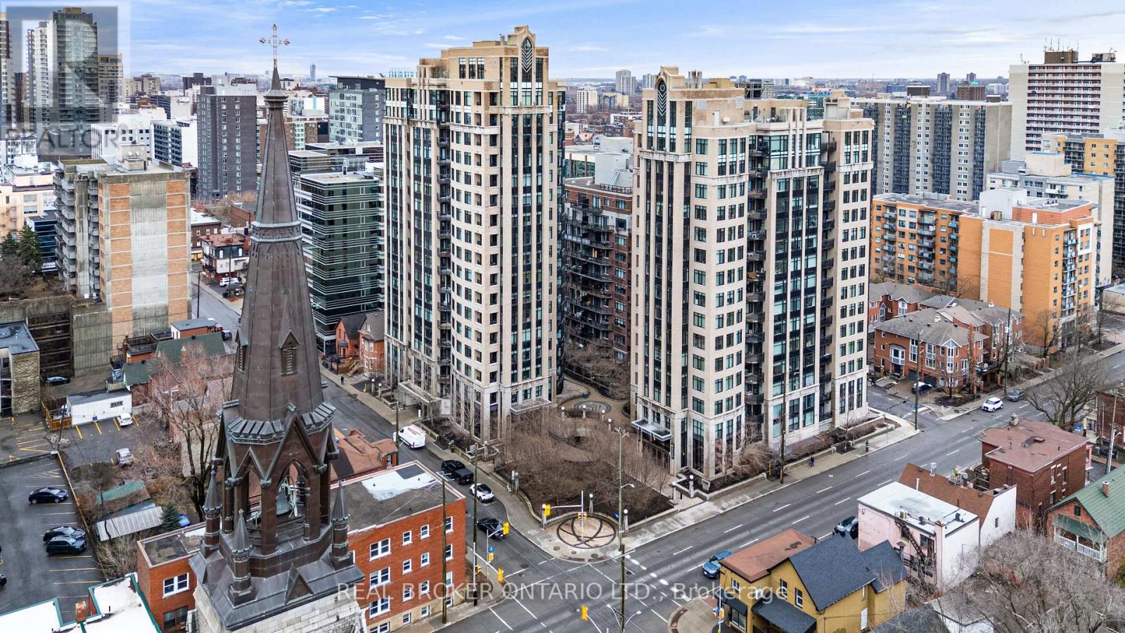 #810 235 KENT STREET - 1