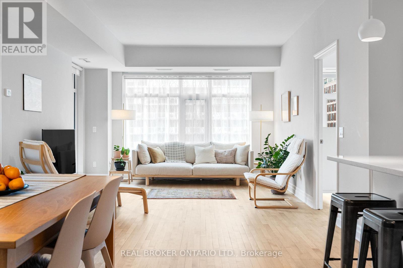 810 - 235 KENT STREET — photo 20