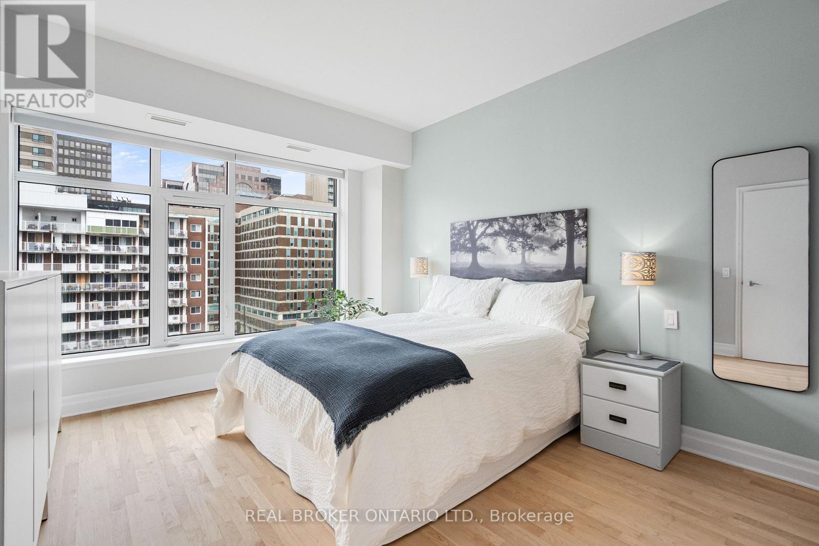 810 - 235 KENT STREET — photo 25