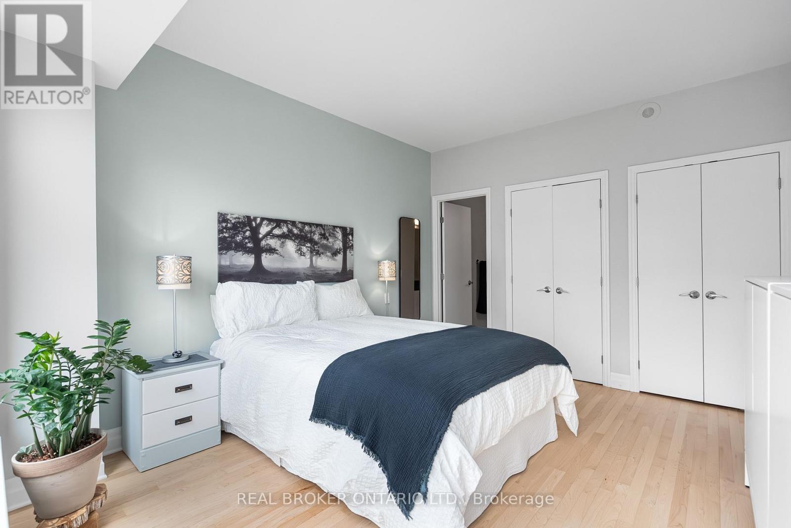 810 - 235 KENT STREET — photo 26