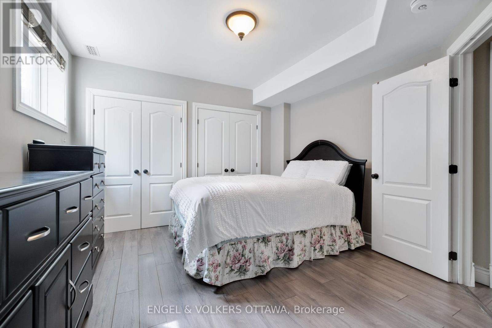 453 RAHUL CRESCENT — photo 42