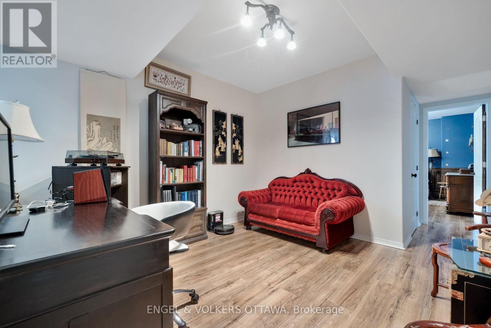453 RAHUL CRESCENT — photo 47