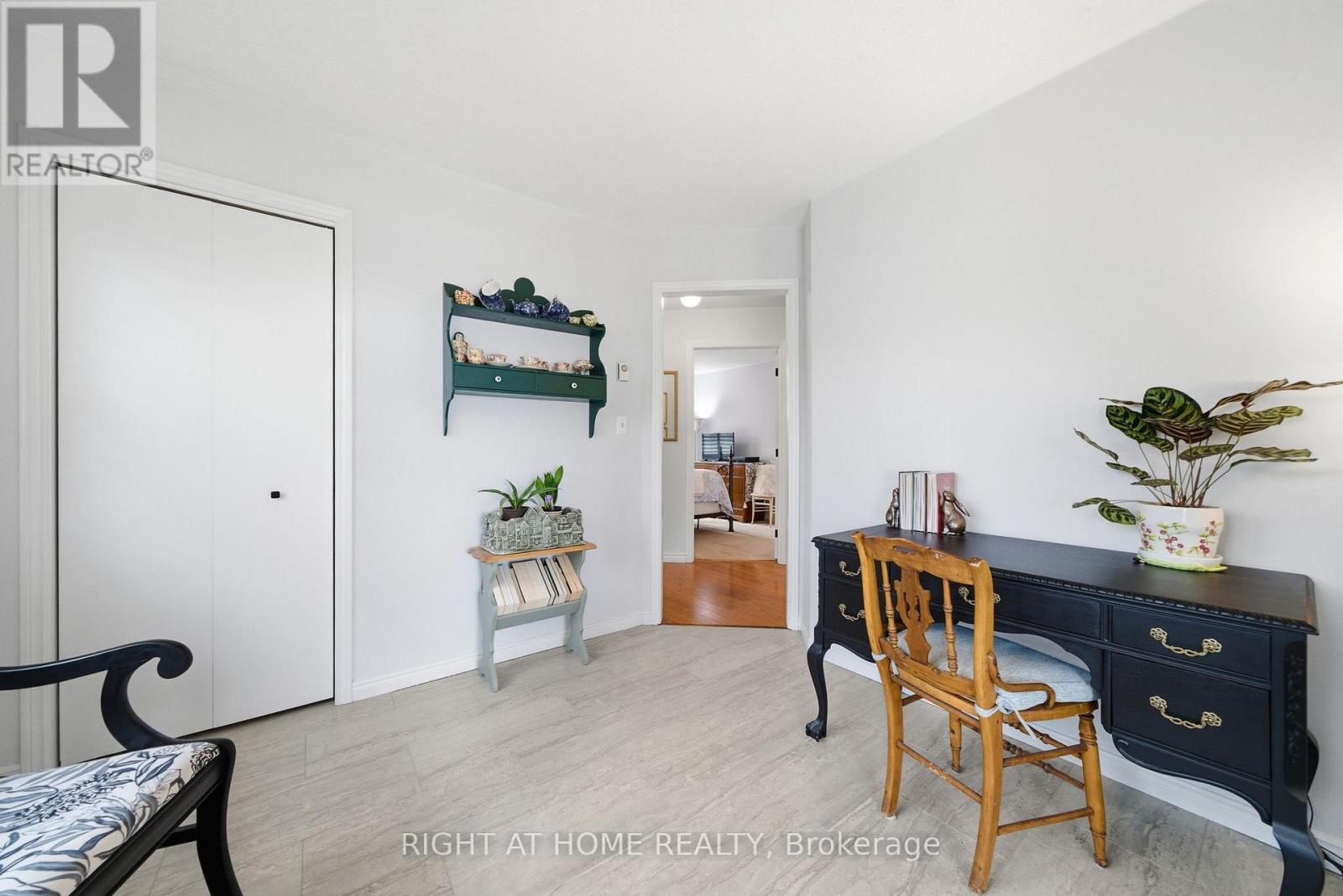 20 ARGYLE CRESCENT - 17