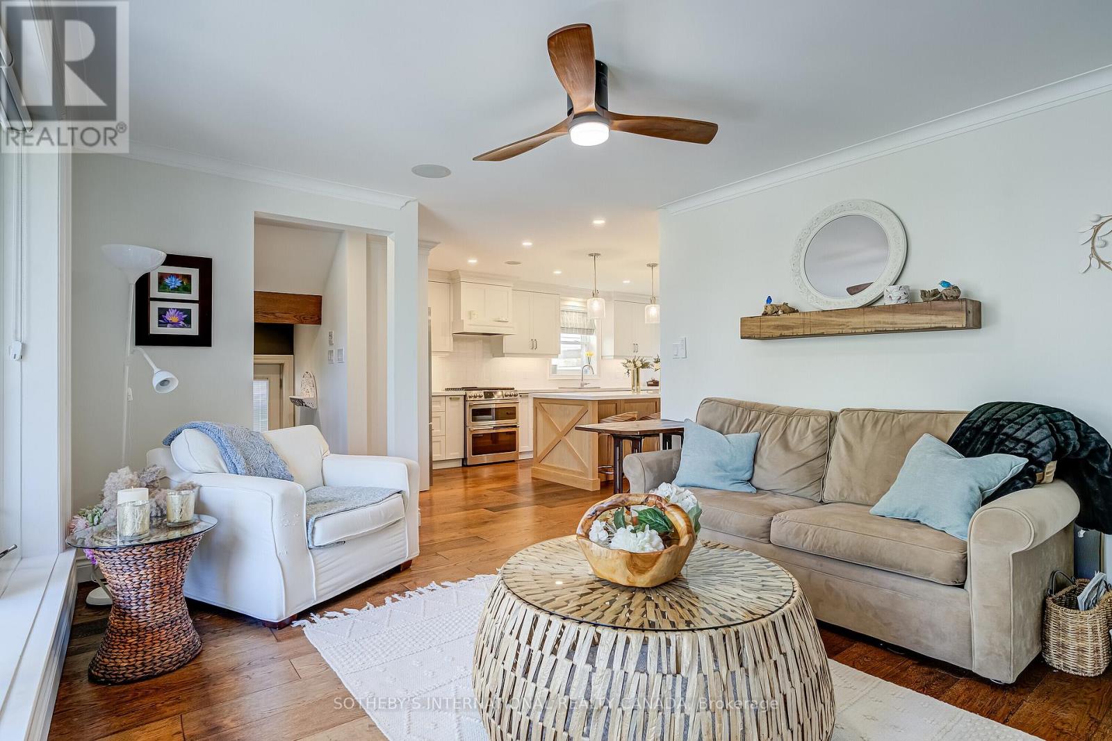 31 MAPLE AVENUE N - 10