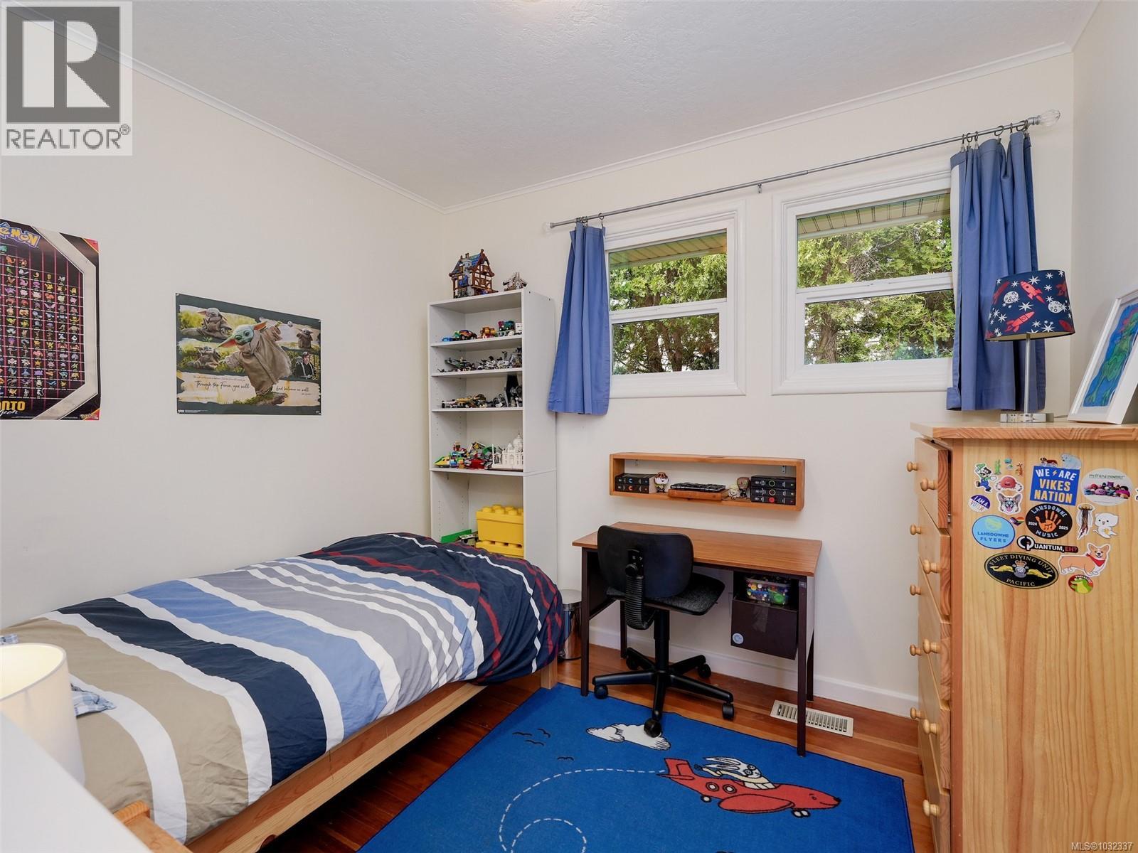  945 Falkland Road, Oak Bay