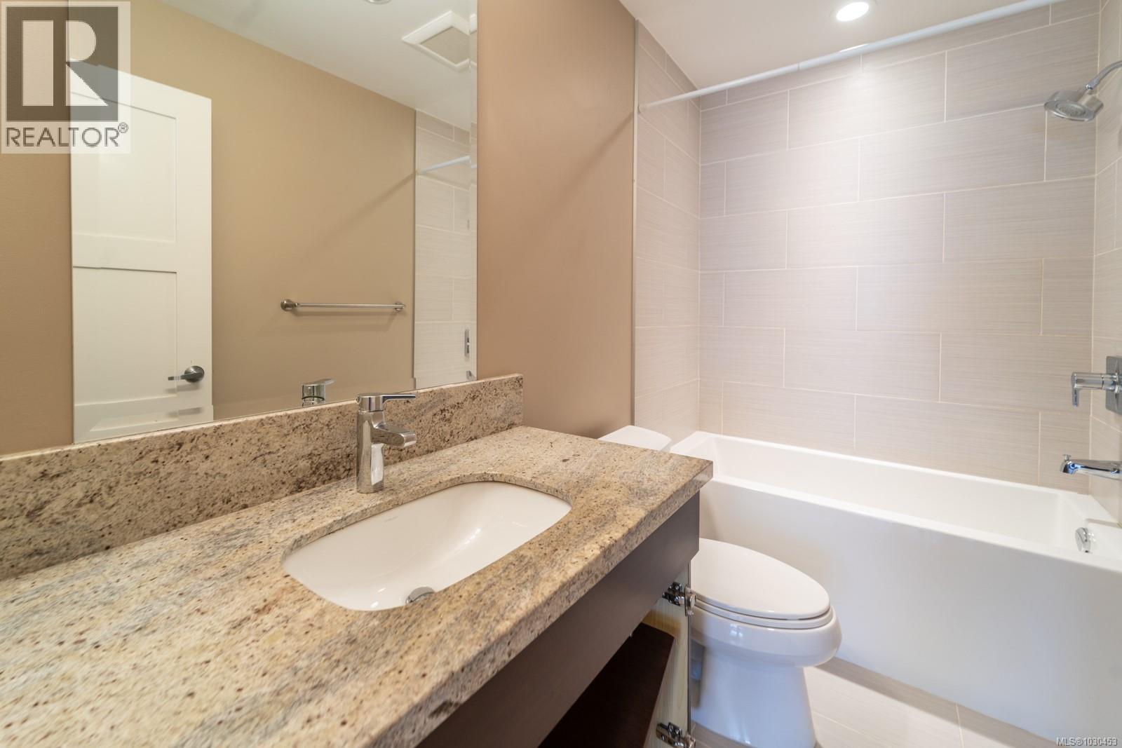 #204 6591 LINCROFT RD - 15