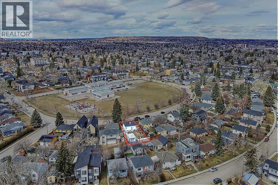 Single Family House Bungalow for Sale in   Street NE Winston Heights/Mountview Calgary 