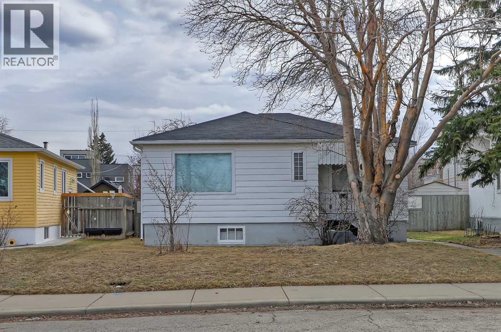 Single Family House Bungalow for Sale in   Street NE Winston Heights/Mountview Calgary 