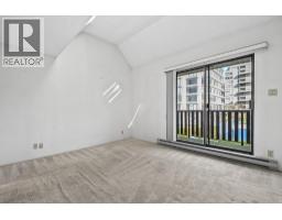 1465 Clyde Avenue, West Vancouver, BC V7T1E9 Photo 14