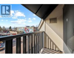 1465 Clyde Avenue, West Vancouver, BC V7T1E9 Photo 21