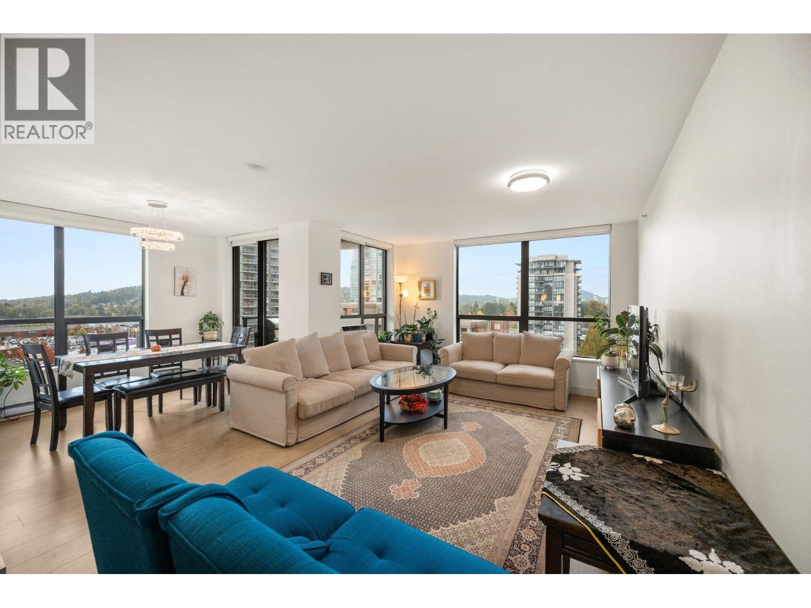 1203 1185 THE HIGH STREET