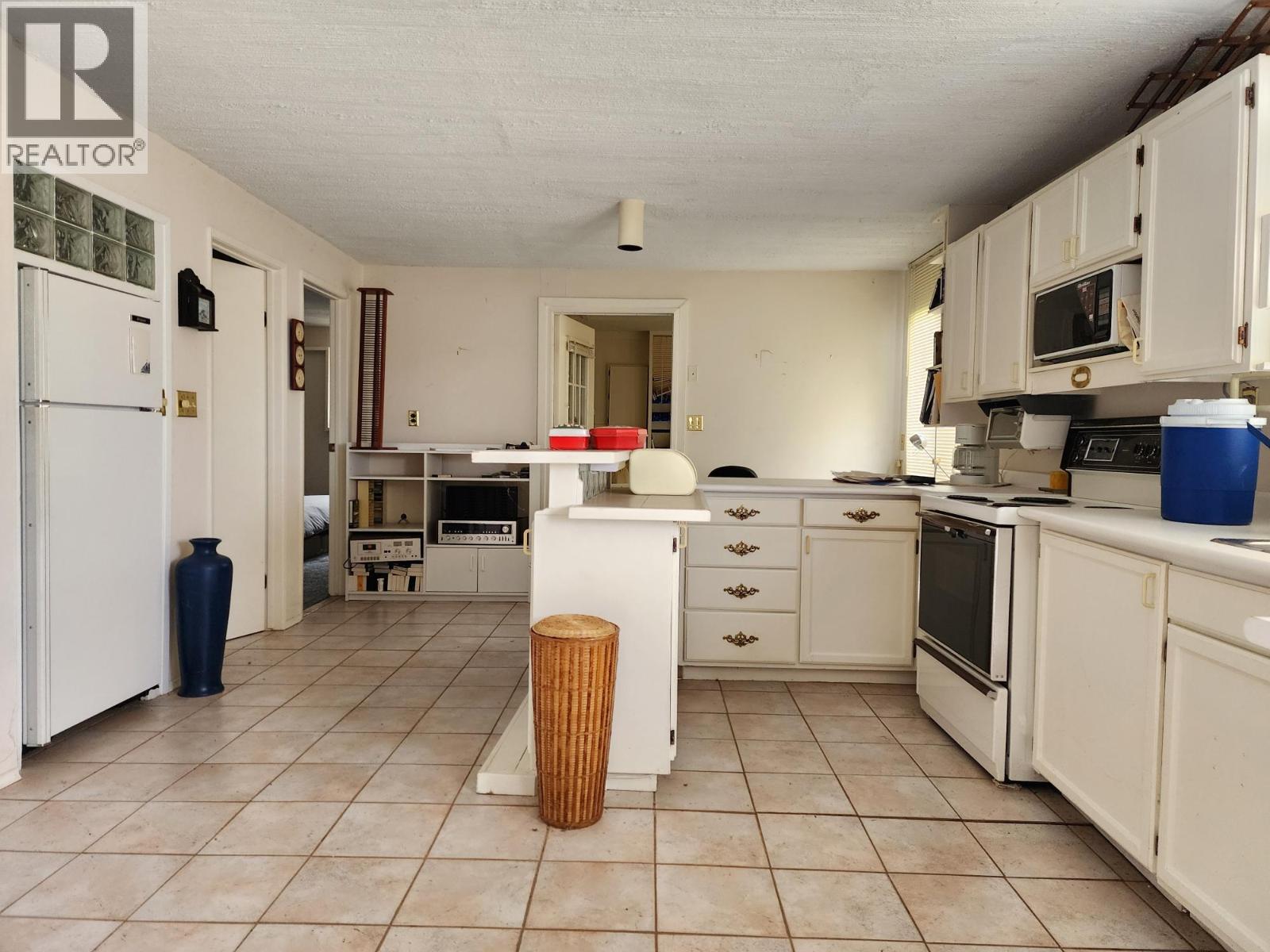 3540 Drinkwater Road - 3