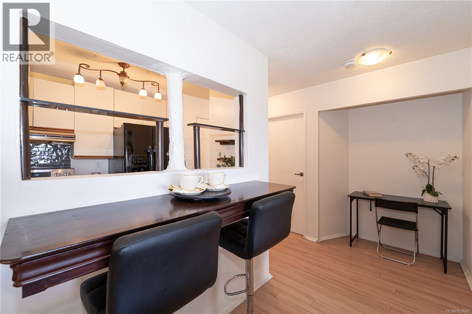 #409 3277 Glasgow Ave - 11