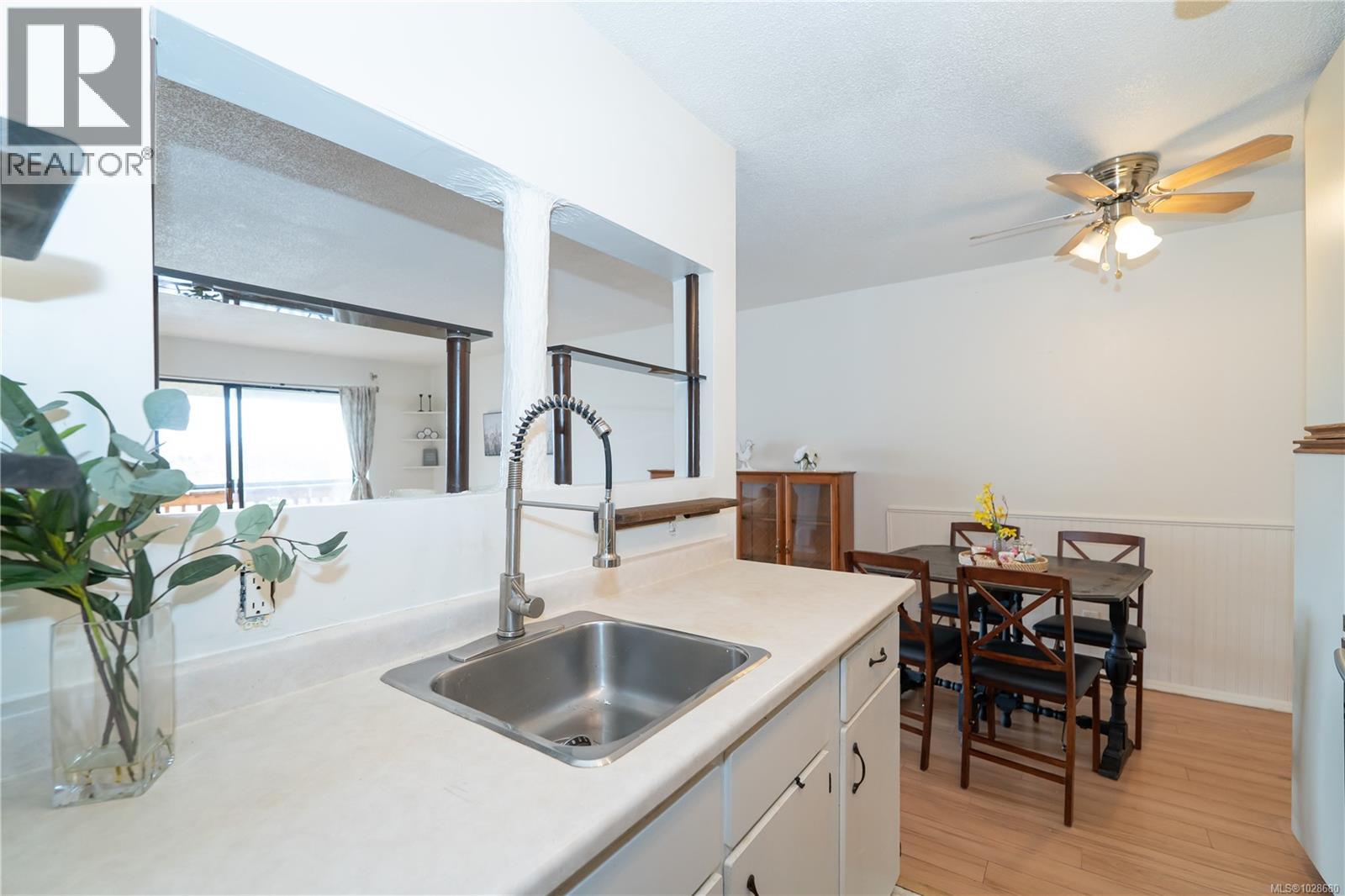 #409 3277 Glasgow Ave - 6