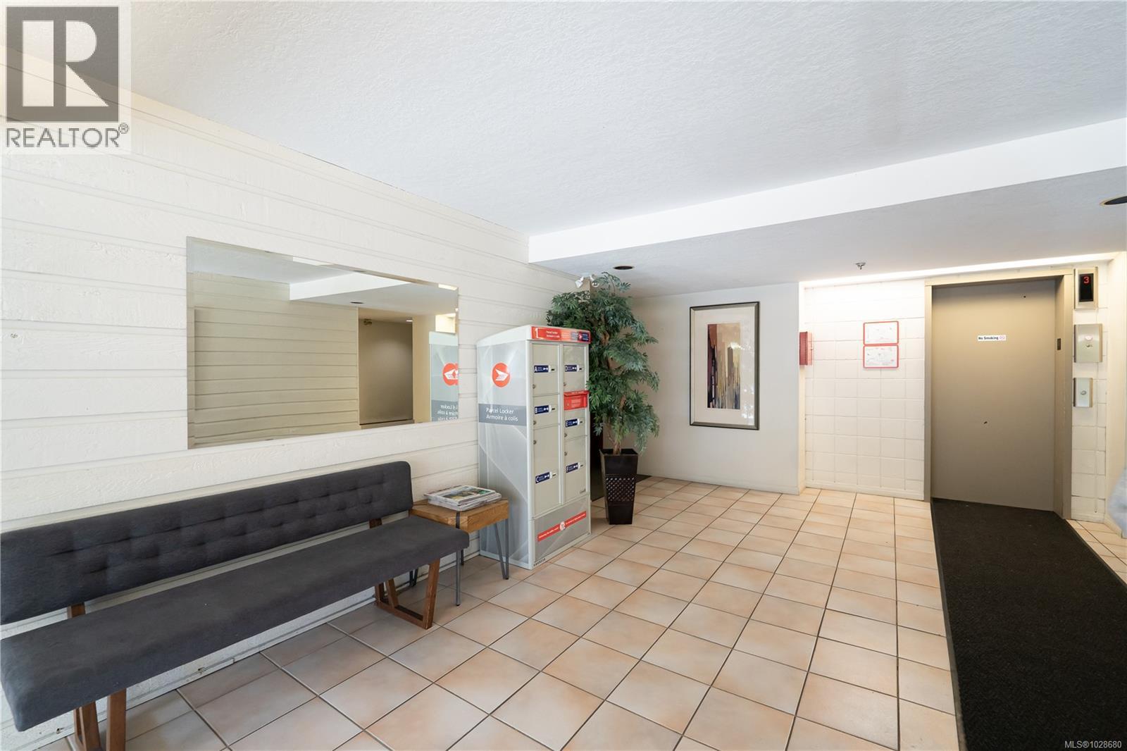 #409 3277 Glasgow Ave - 2