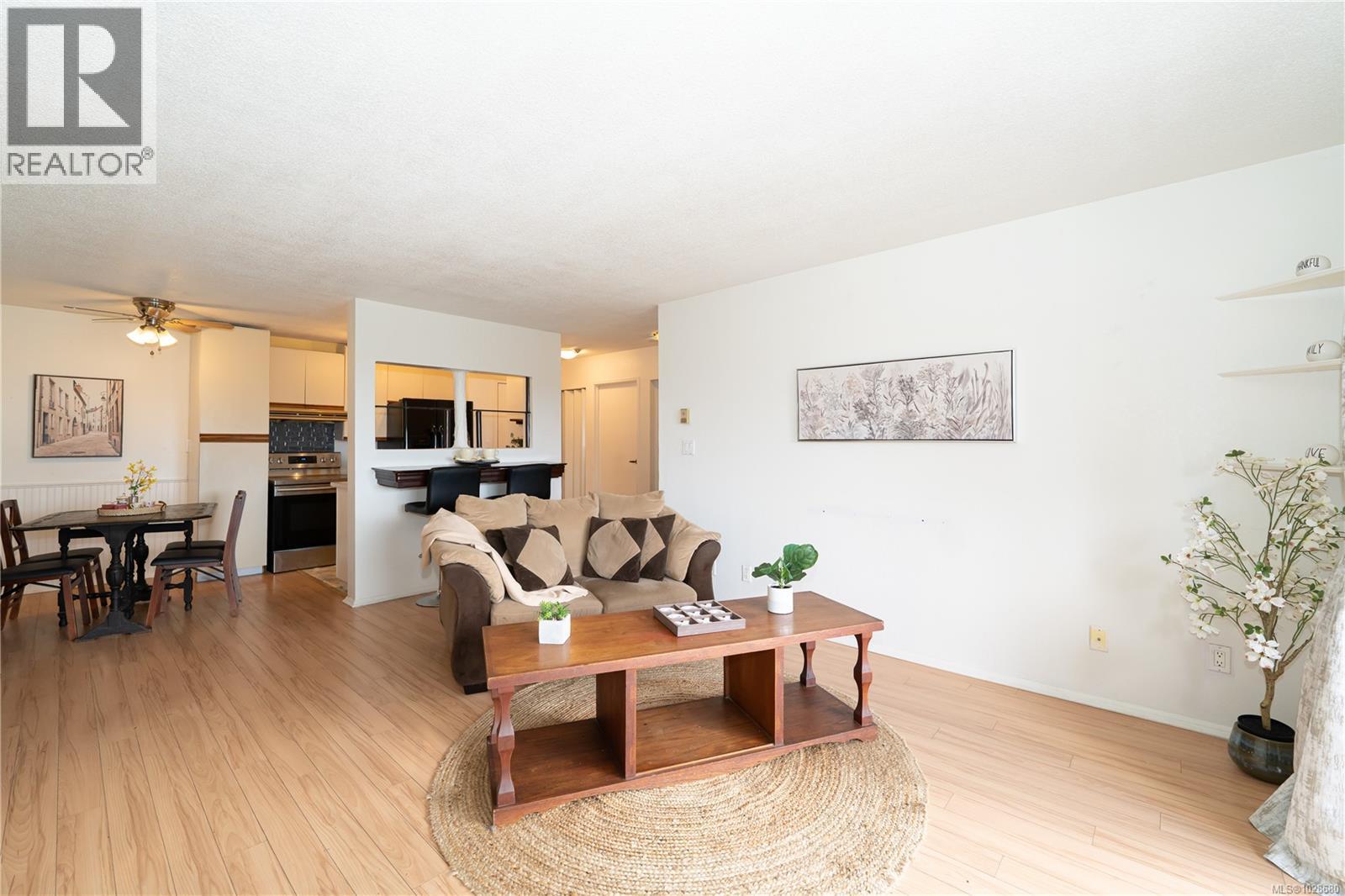 #409 3277 Glasgow Ave - 22
