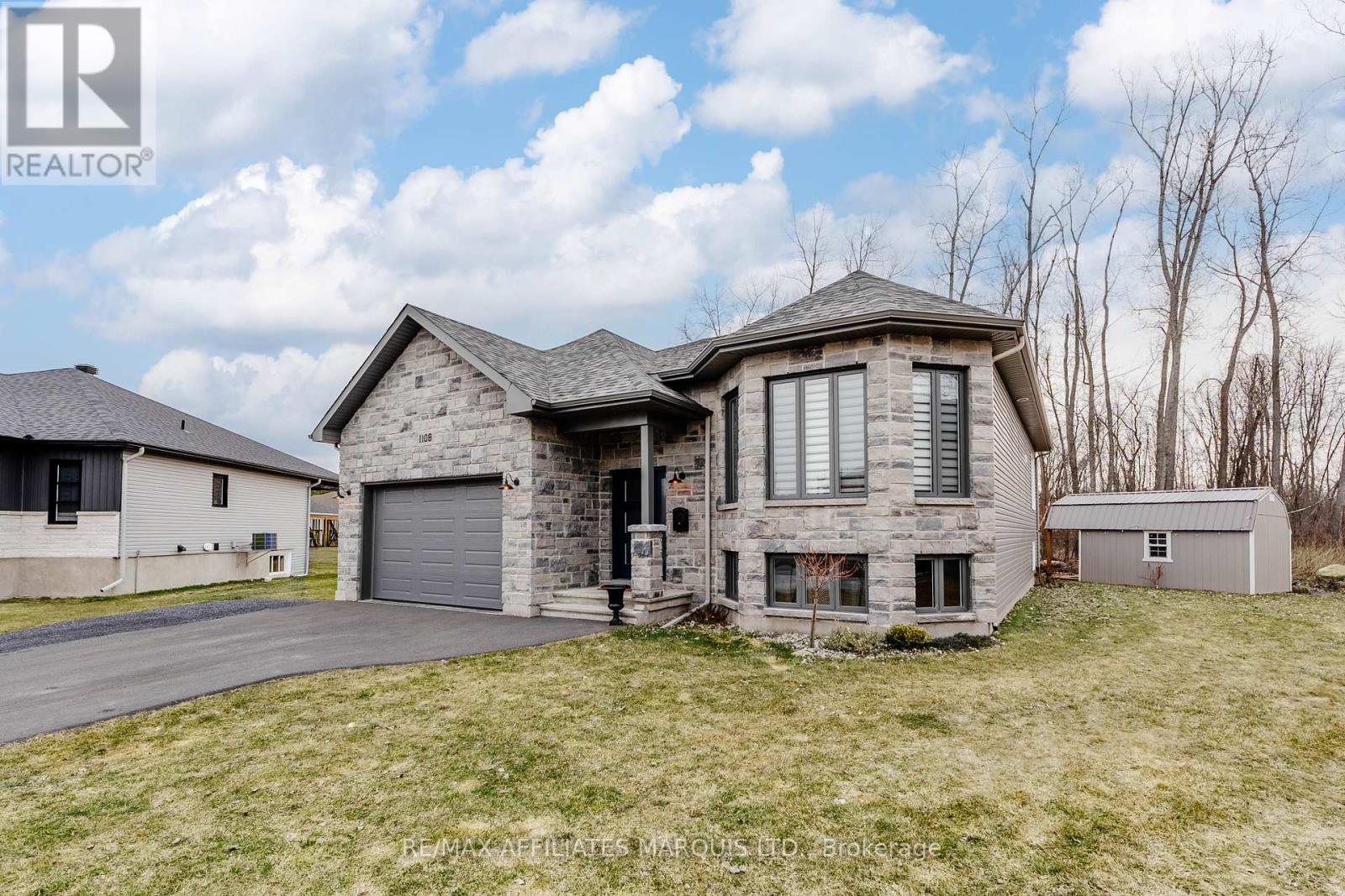 1108 NICOLAS CRESCENT - 2