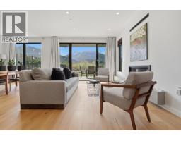 2978 Huckleberry Drive, Squamish, BC V8B1B2 Photo 6