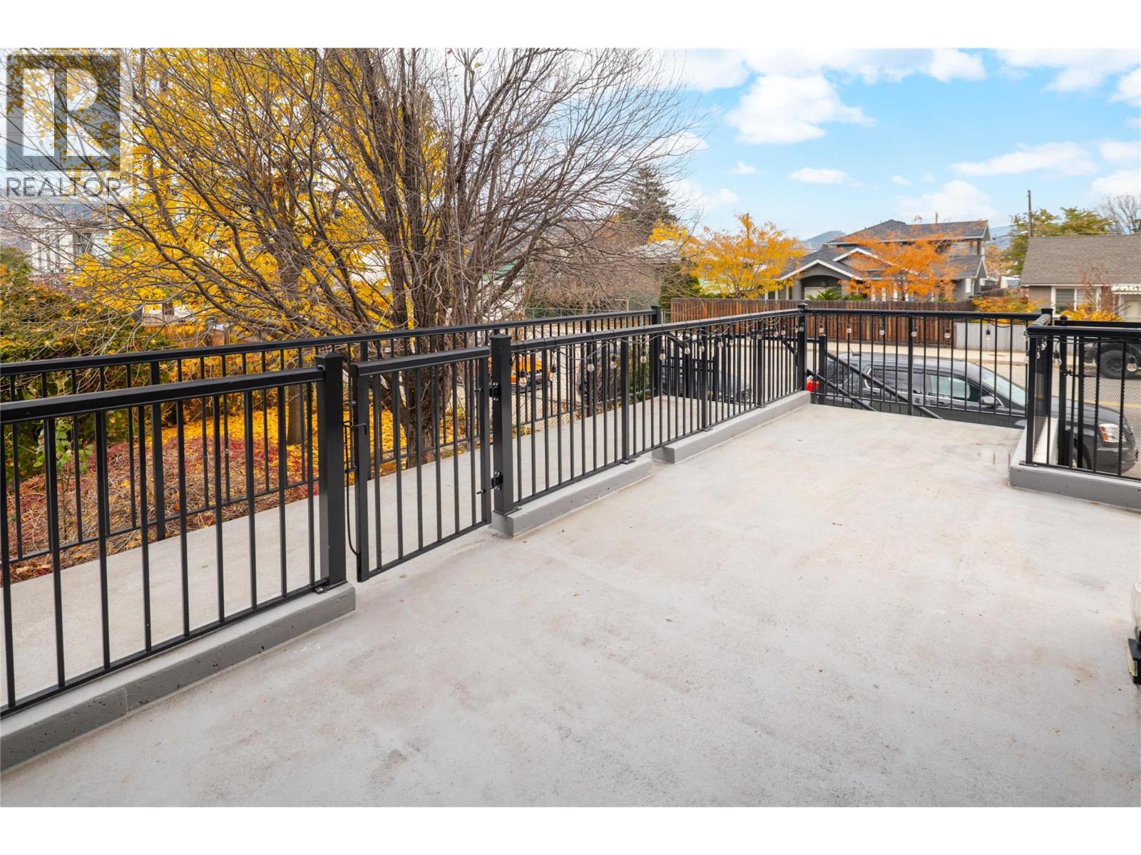 #105 660 Cawston Avenue Unit# 105 - 8