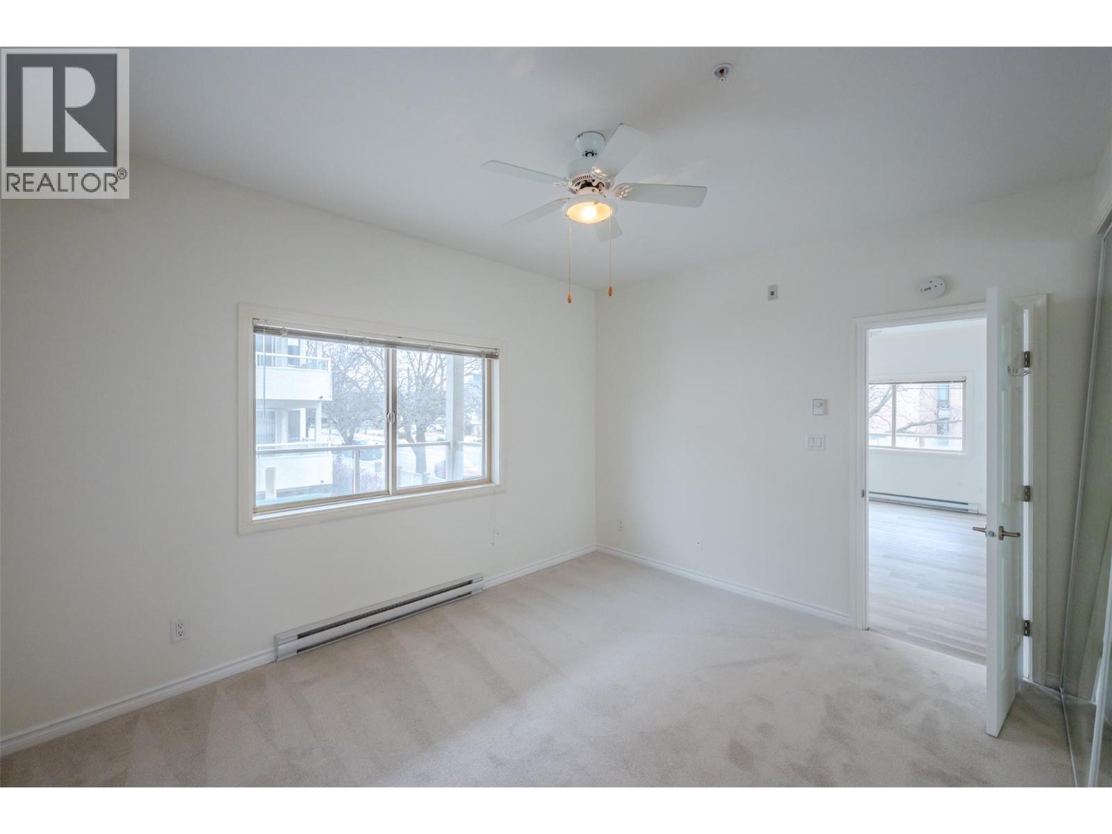 208 196 WADE Avenue, Penticton