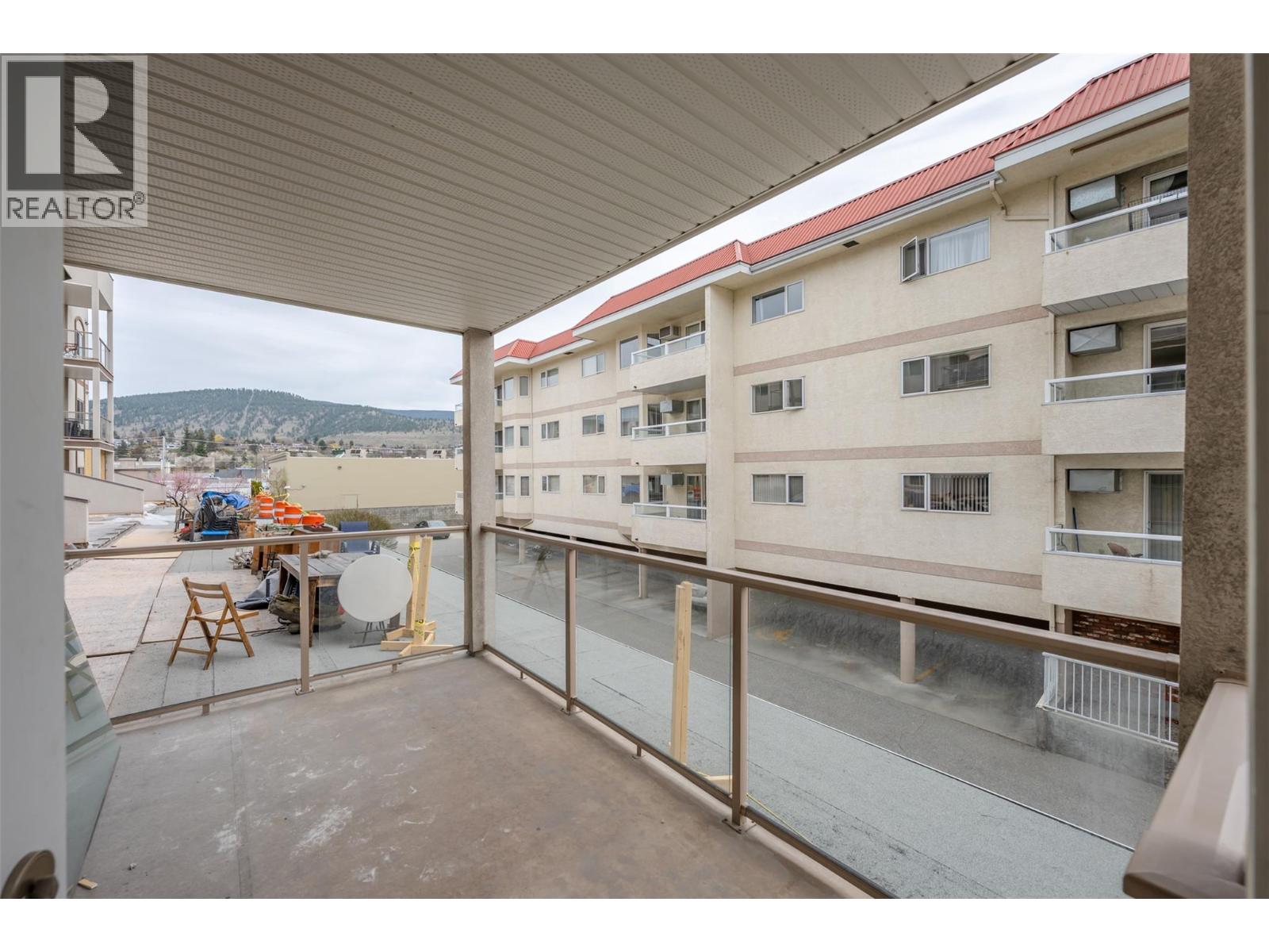 208 196 WADE Avenue, Penticton