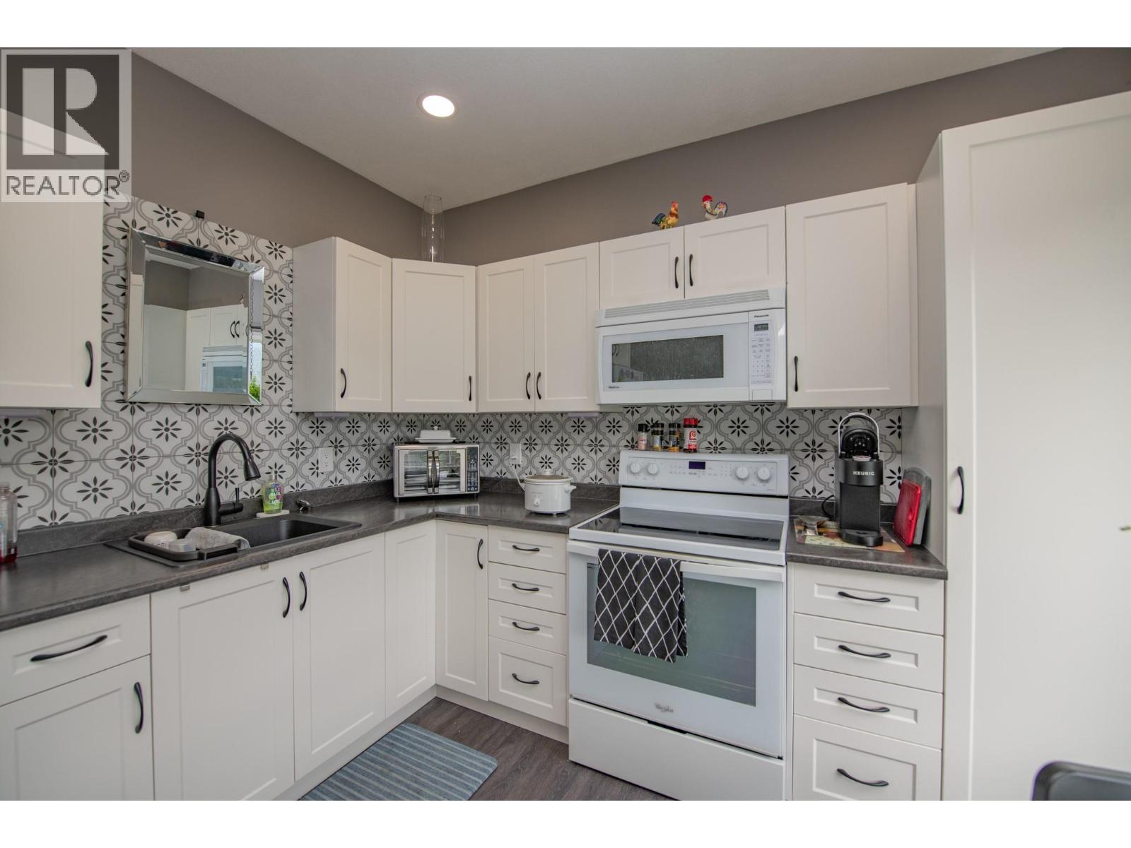 7104 Nakiska Drive - 23