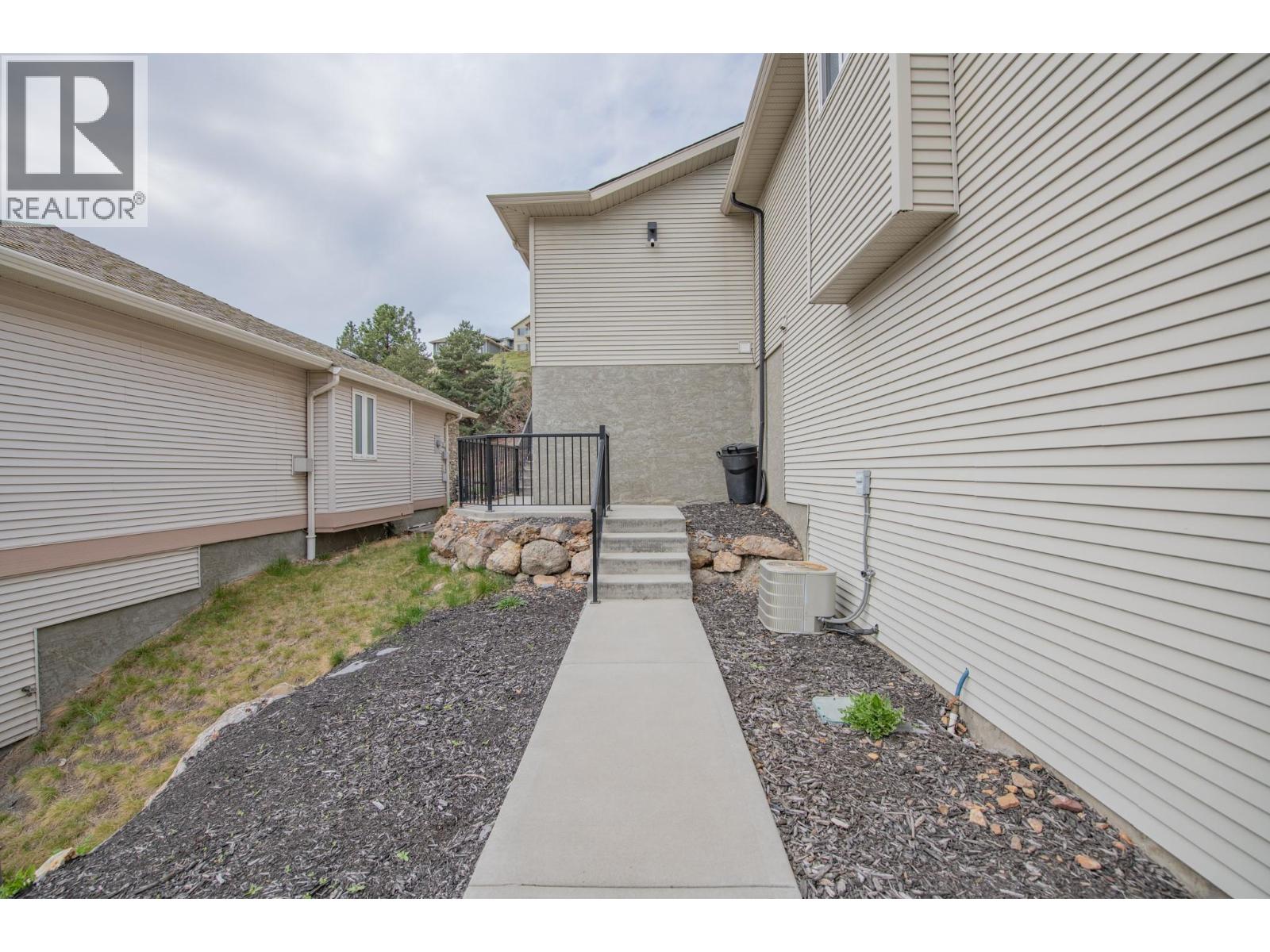 7104 Nakiska Drive - 43