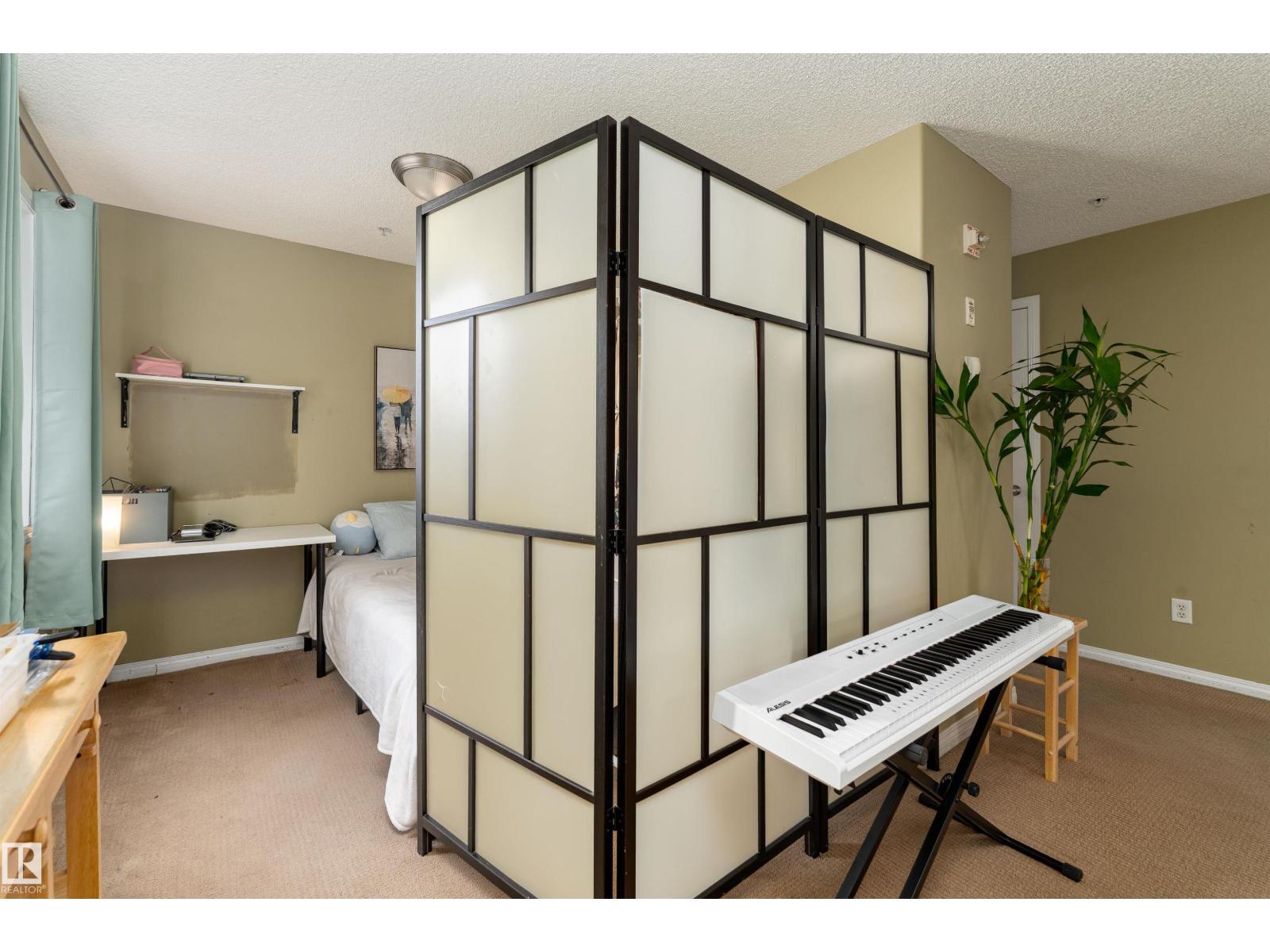 #231 11325 83 ST NW, Edmonton