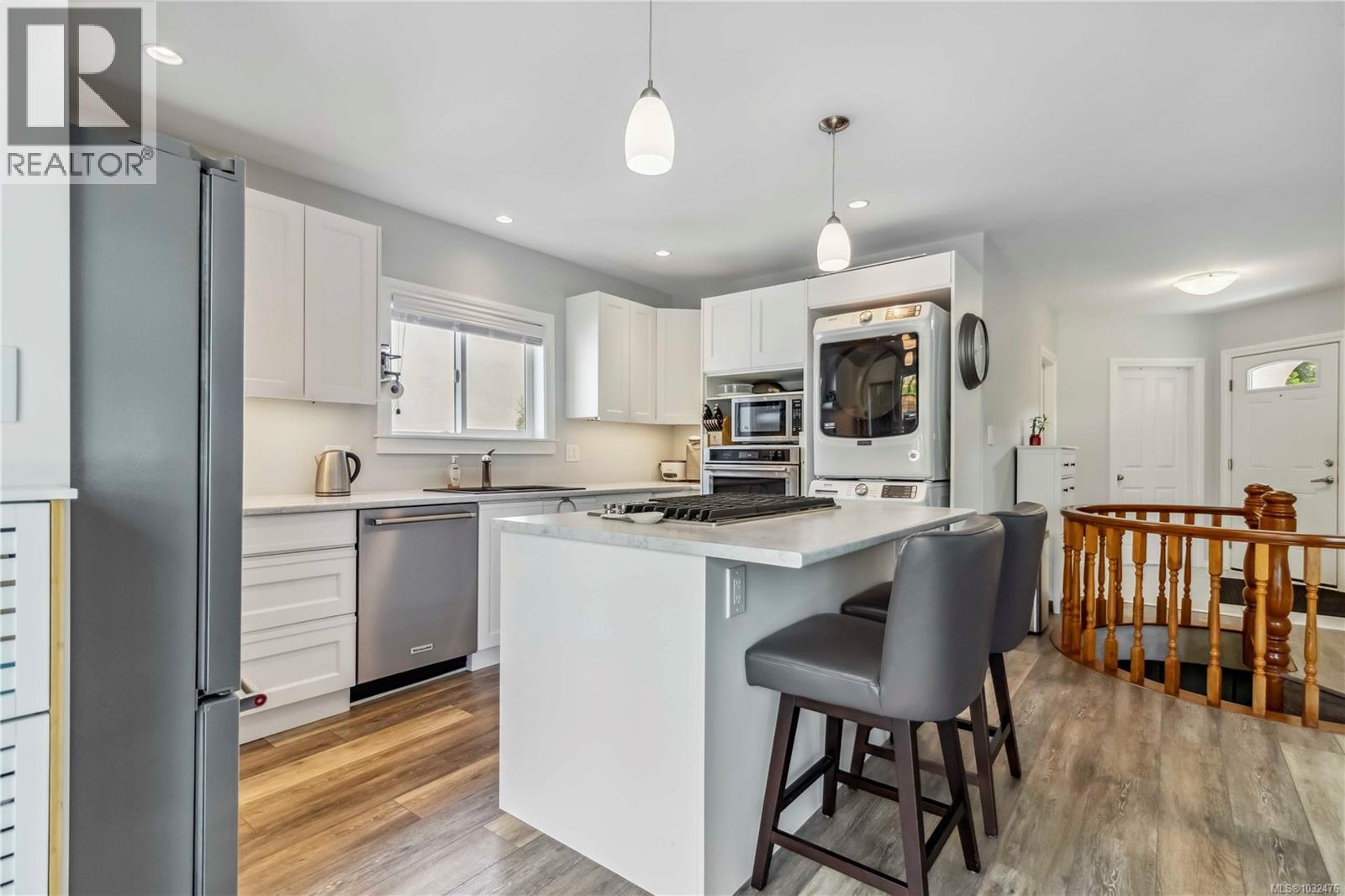 1112 Craigflower Rd - 6