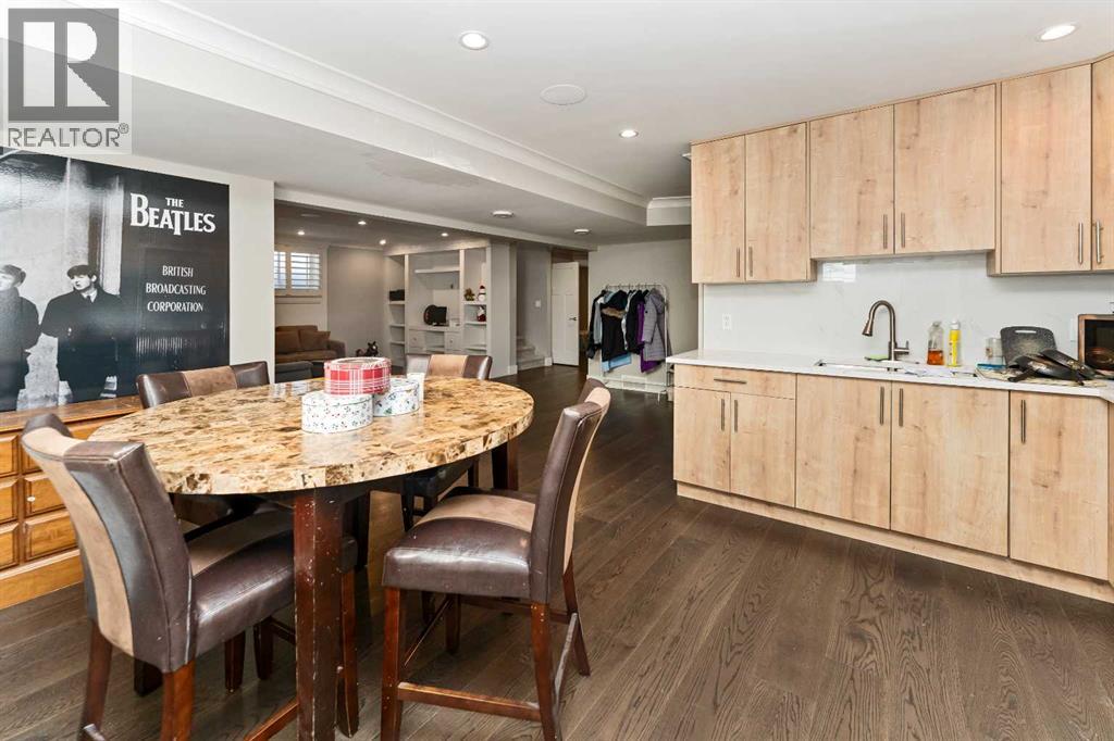 129 KINNIBURGH GARDENS - 38