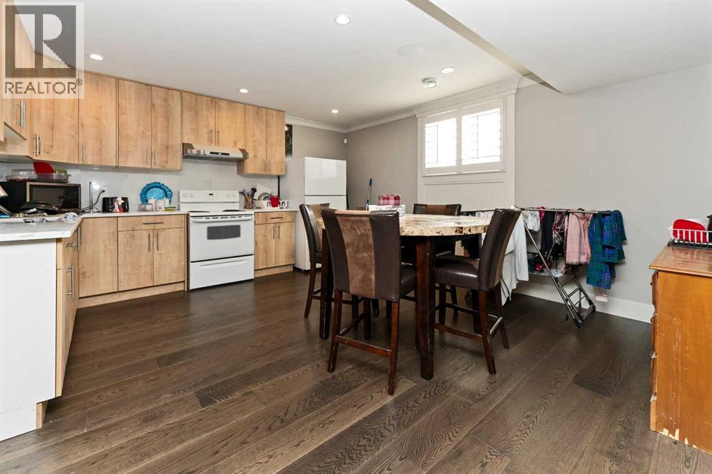 129 KINNIBURGH GARDENS - 37