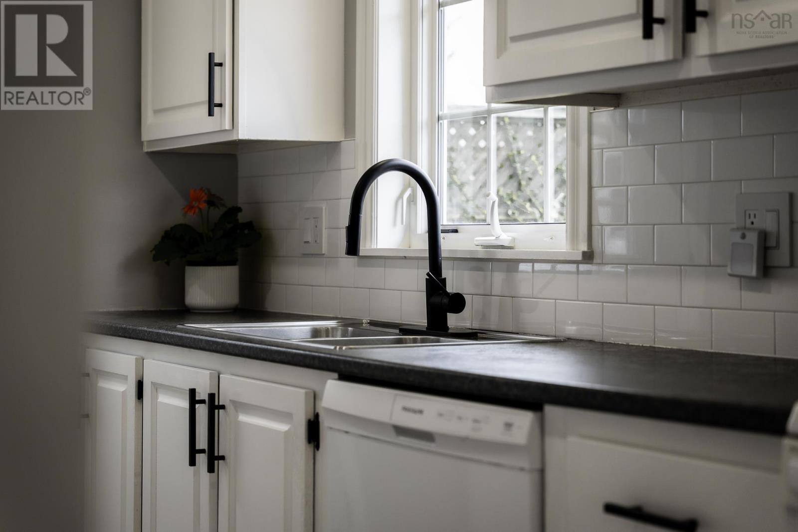 Property 3 of 48 of 161 Silistria Drive