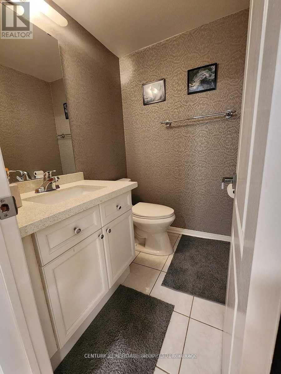 99 LUCENA CRESCENT — photo 30