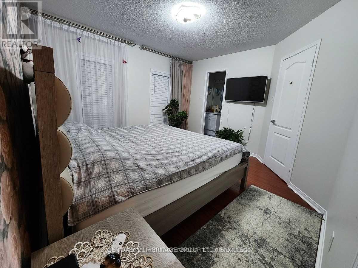 99 LUCENA CRESCENT — photo 13