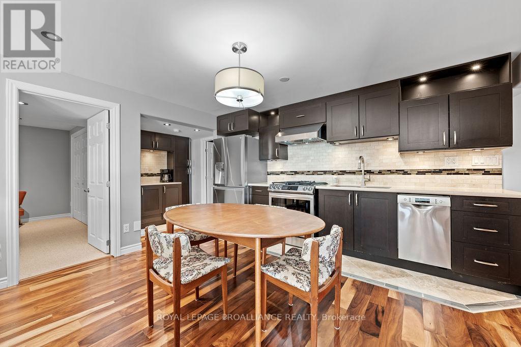 5 SIMCOE DRIVE — photo 33