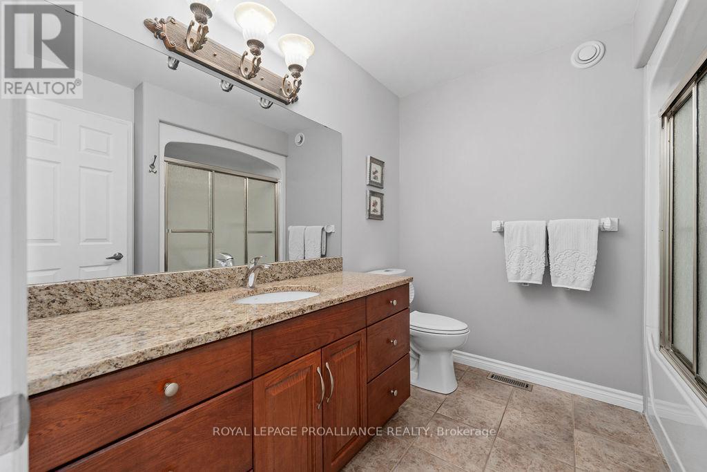 5 SIMCOE DRIVE — photo 27