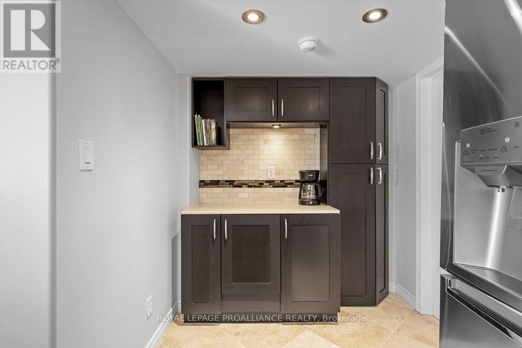 5 SIMCOE DRIVE — photo 34