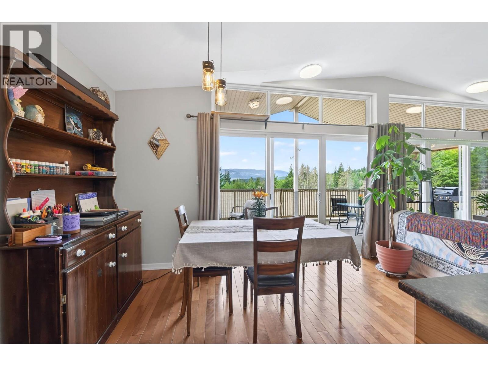 1008 VISTA POINT Road - 6
