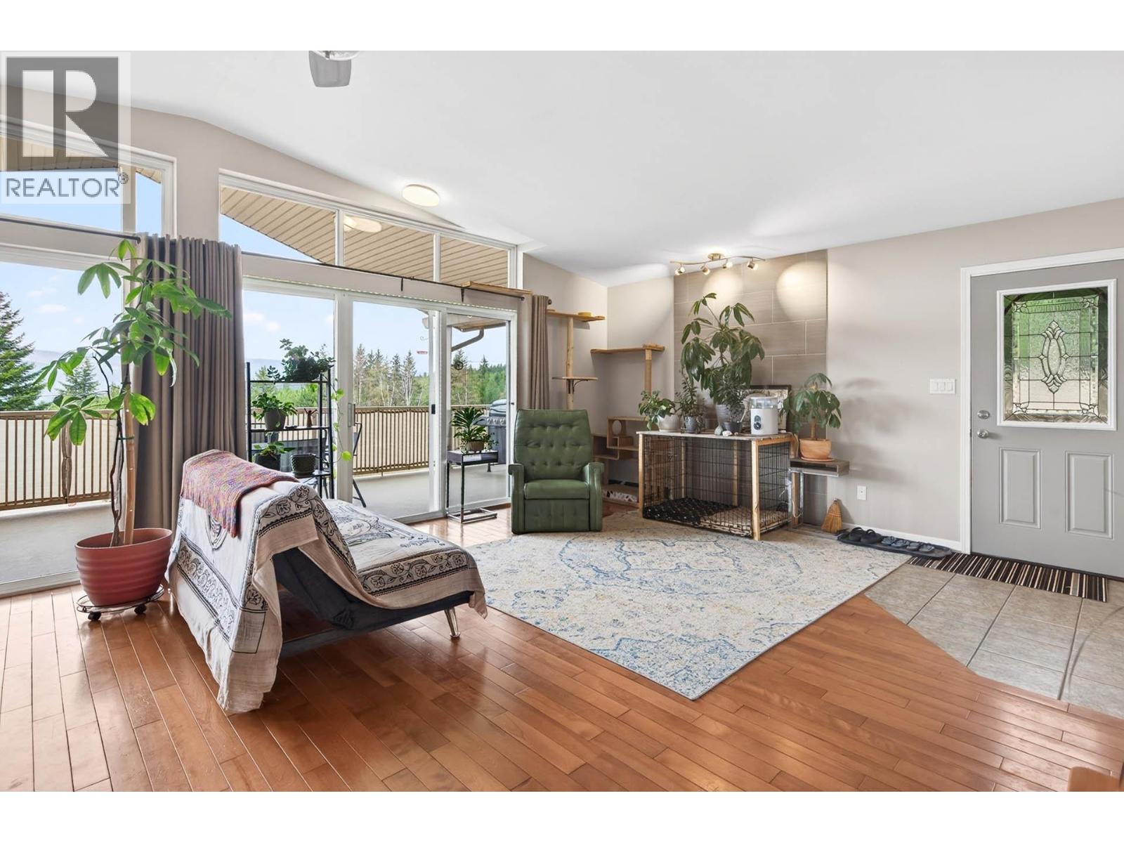 1008 VISTA POINT Road - 3