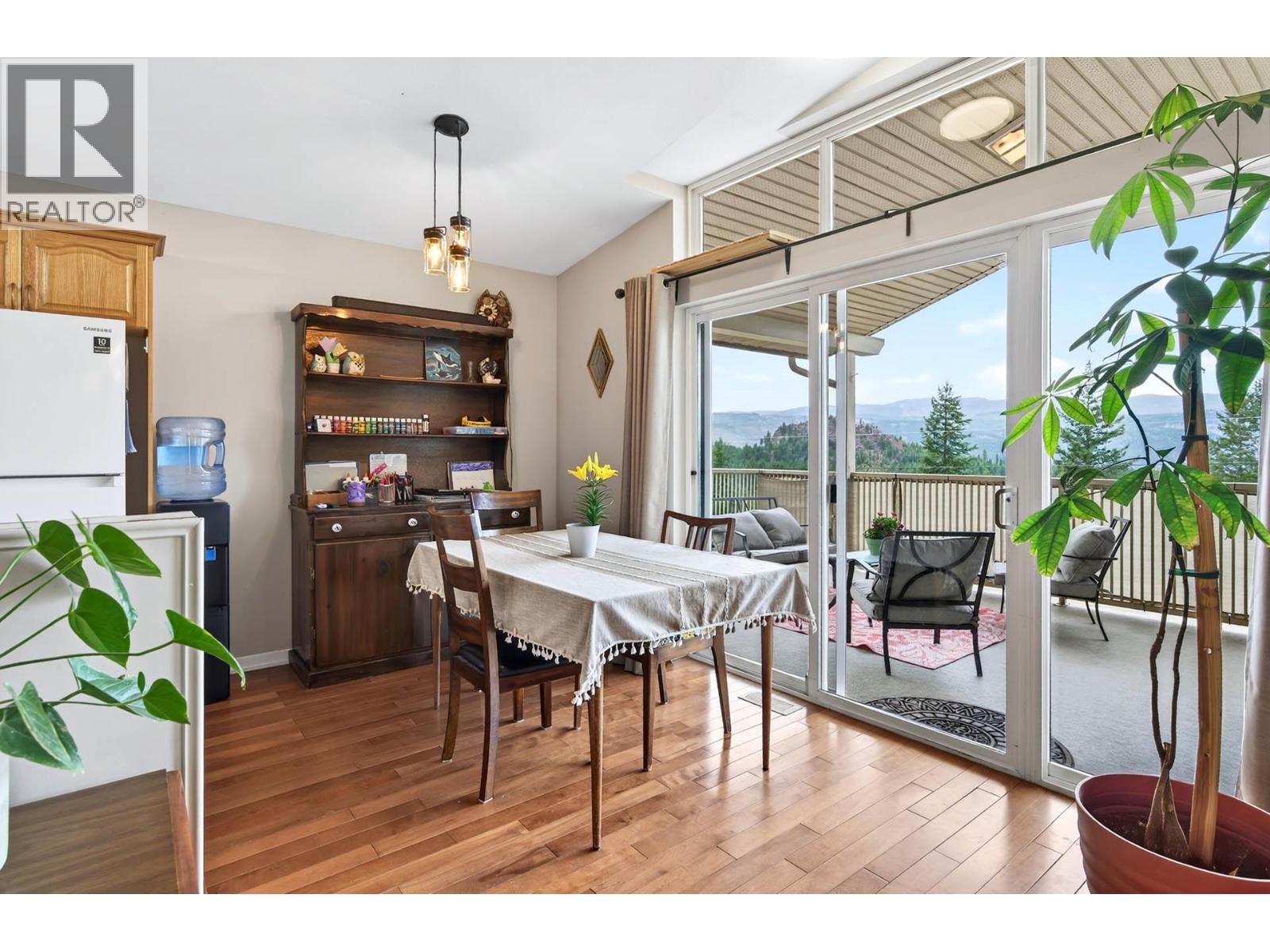 1008 VISTA POINT Road - 5