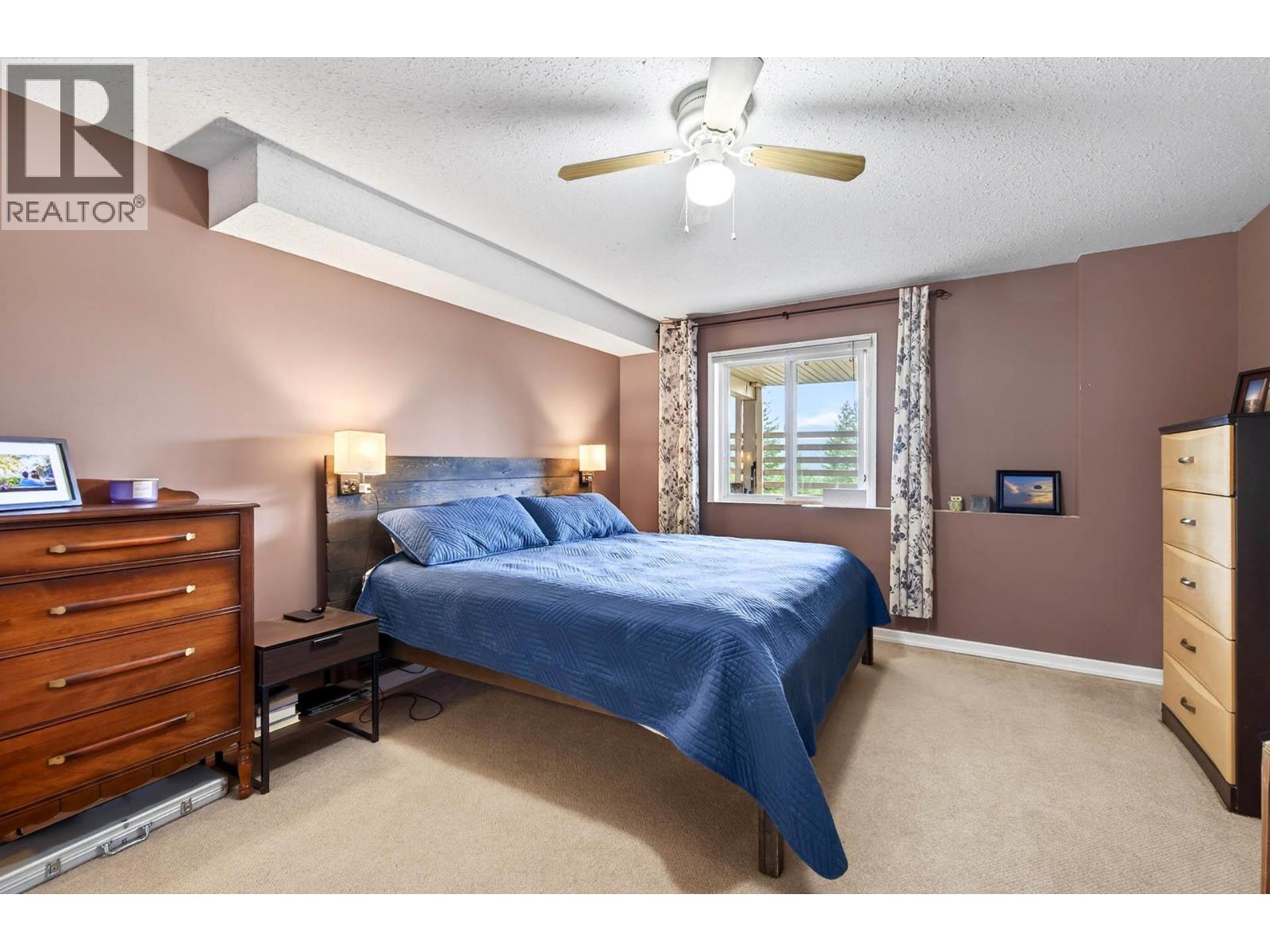 1008 VISTA POINT Road - 24