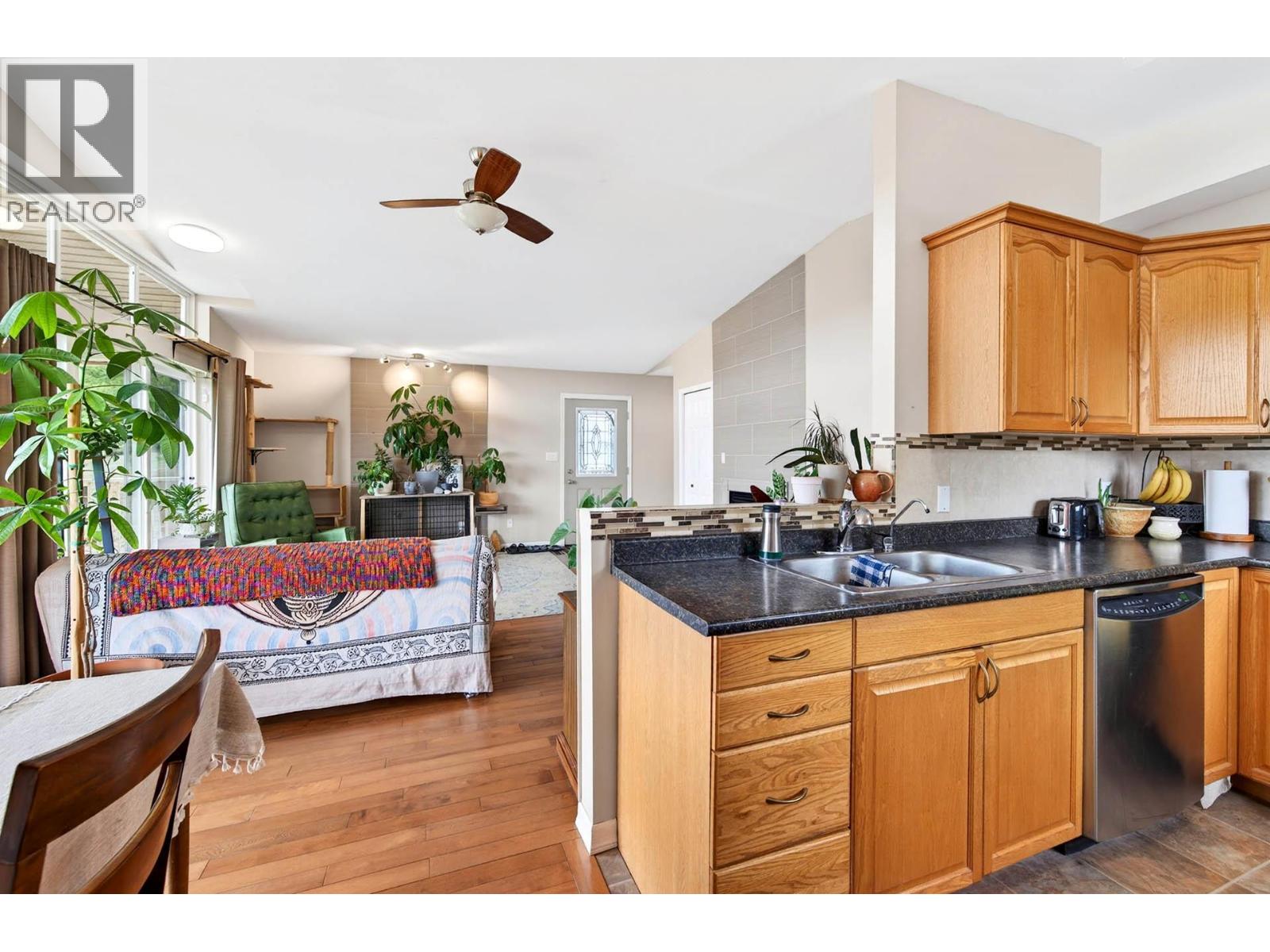 1008 VISTA POINT Road - 9